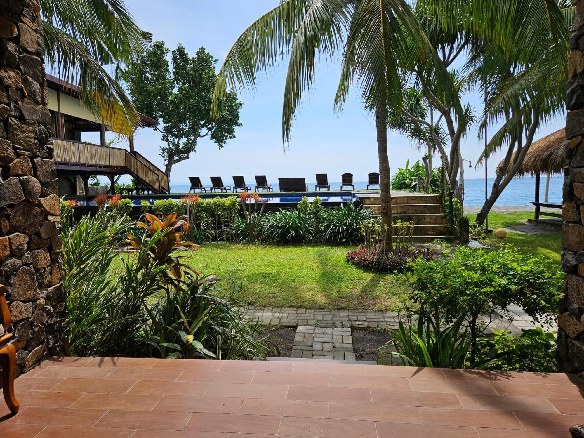 Sunsethouse Lombok Hotel Mangsit Exterior foto