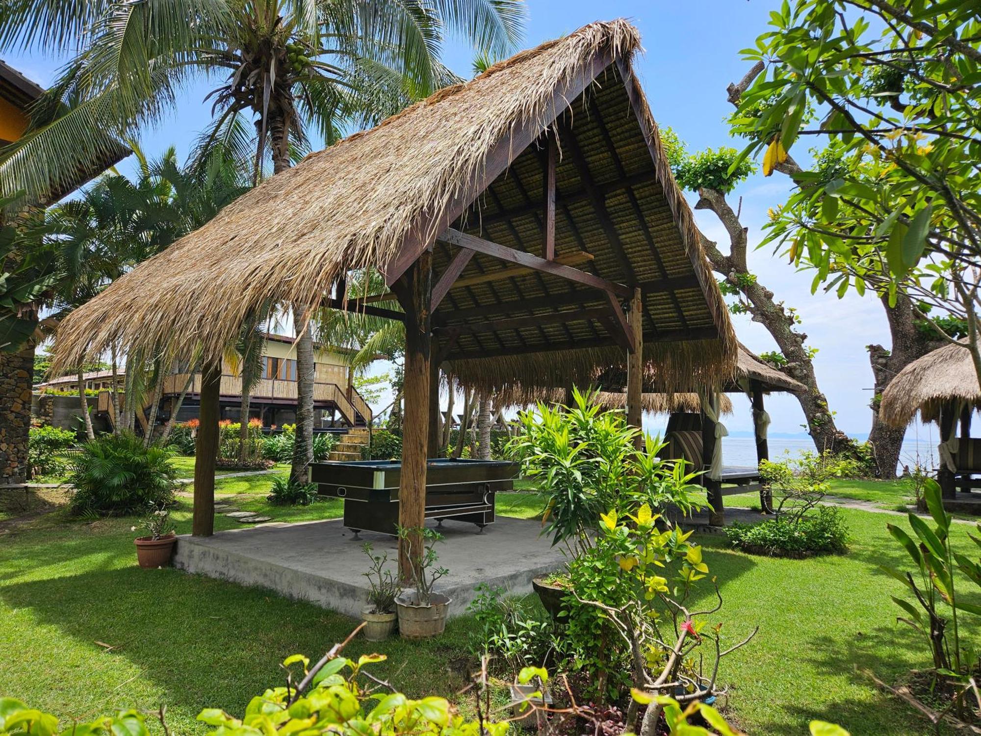 Sunsethouse Lombok Hotel Mangsit Exterior foto
